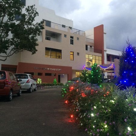 พาร์ค โฮเต็ล แอนด์ รีสอร์ต Hotel Kaglipur ภายนอก รูปภาพ